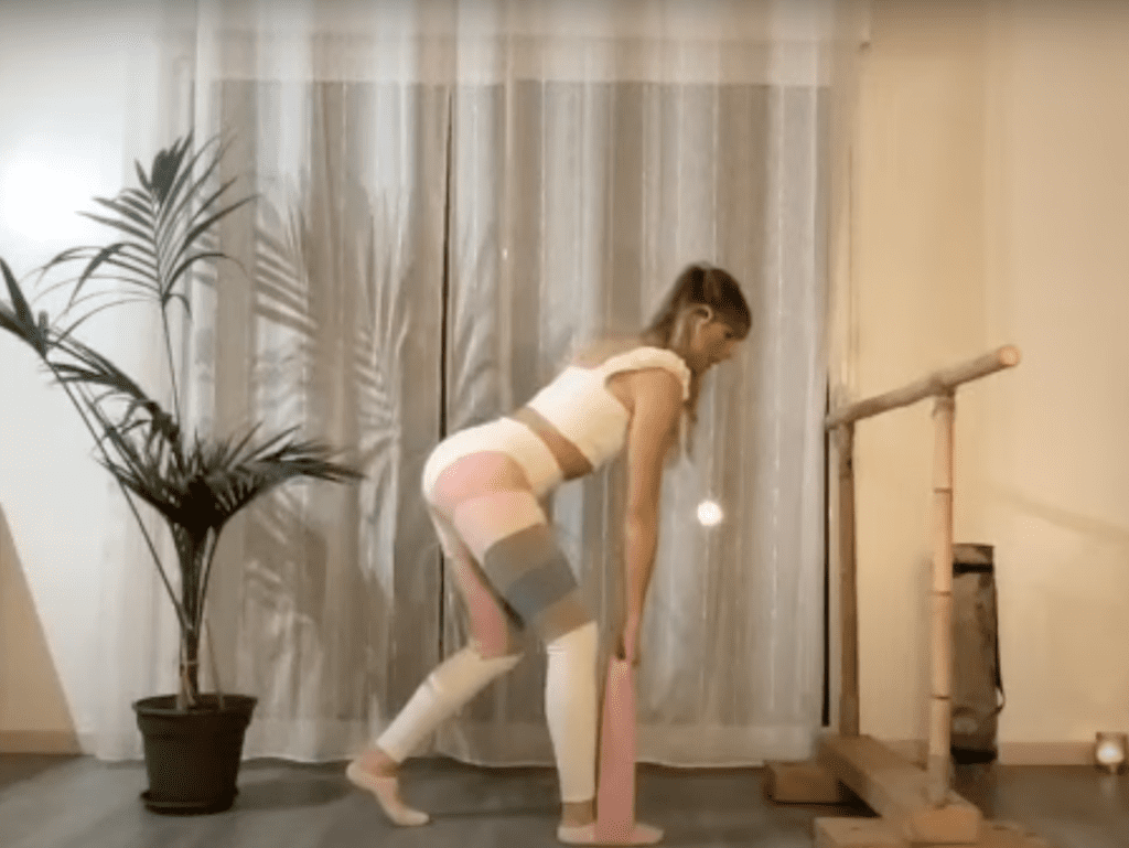 Barre Total Legs- 35´ Tonificamos las piernas a ritmo de la música